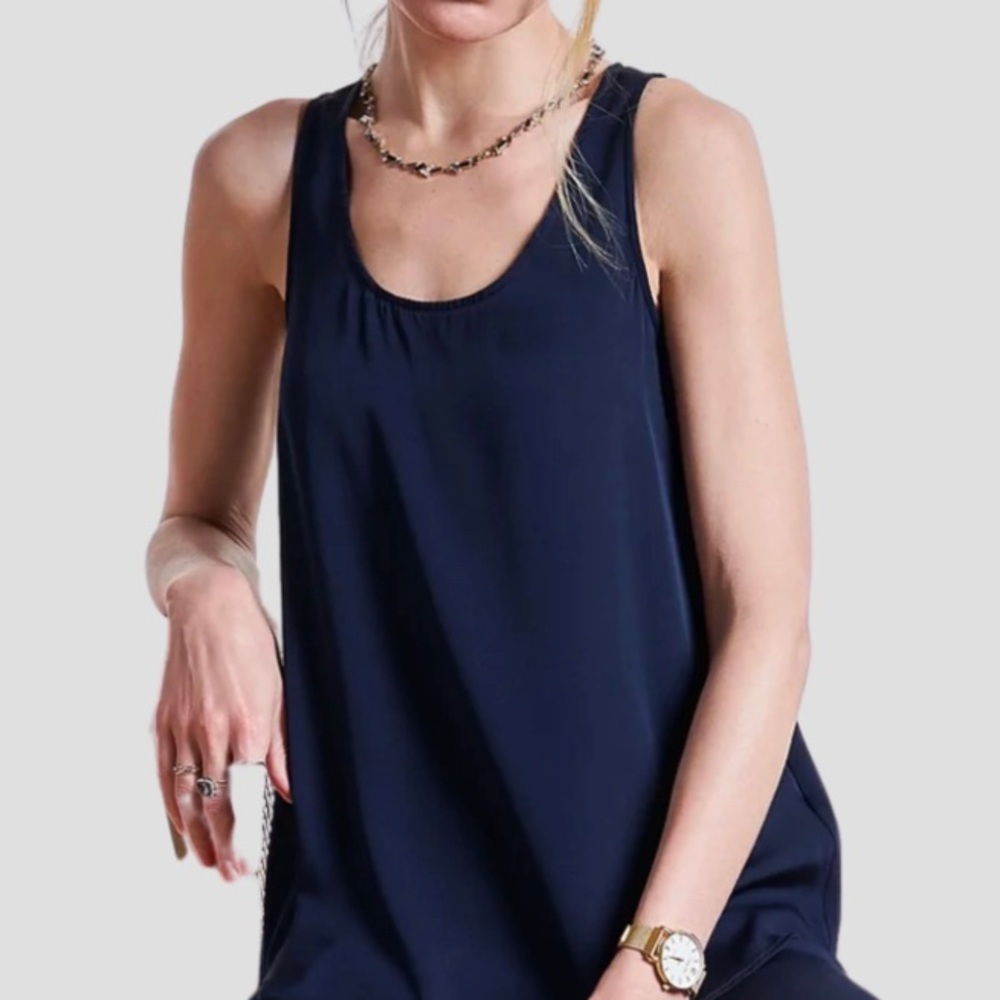 🎈$10 add on. Banana Republic Navy Blouse